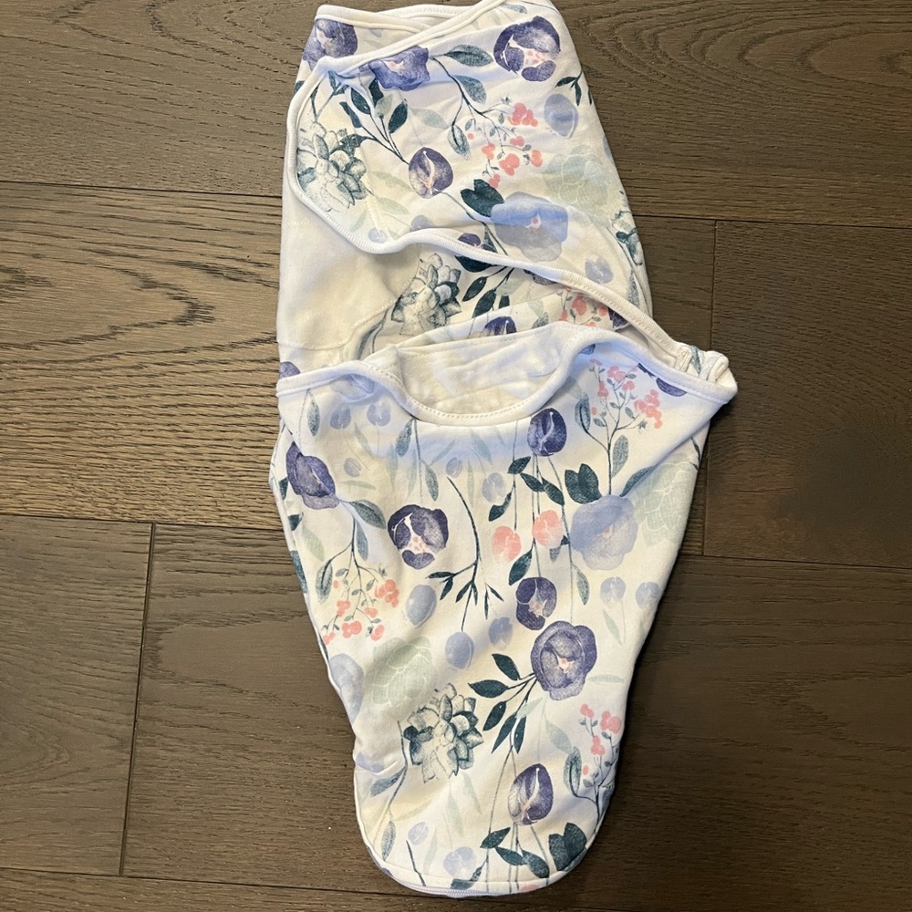 Aden & Anais floral baby swaddler NWT ret $69 0-3M